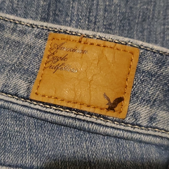 American Eagle Favorite Boyfriend Jeans - Picture 3 of 5